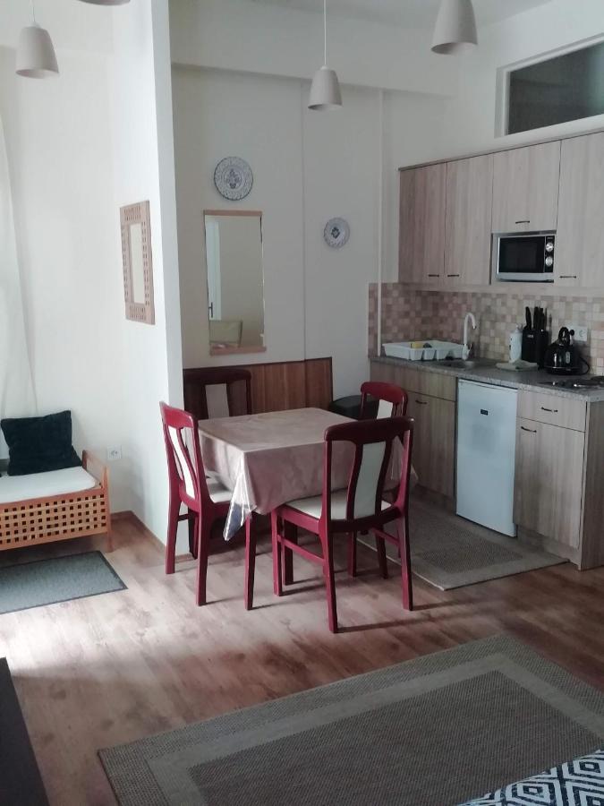 Cehmesterek Apartman エゲル エクステリア 写真
