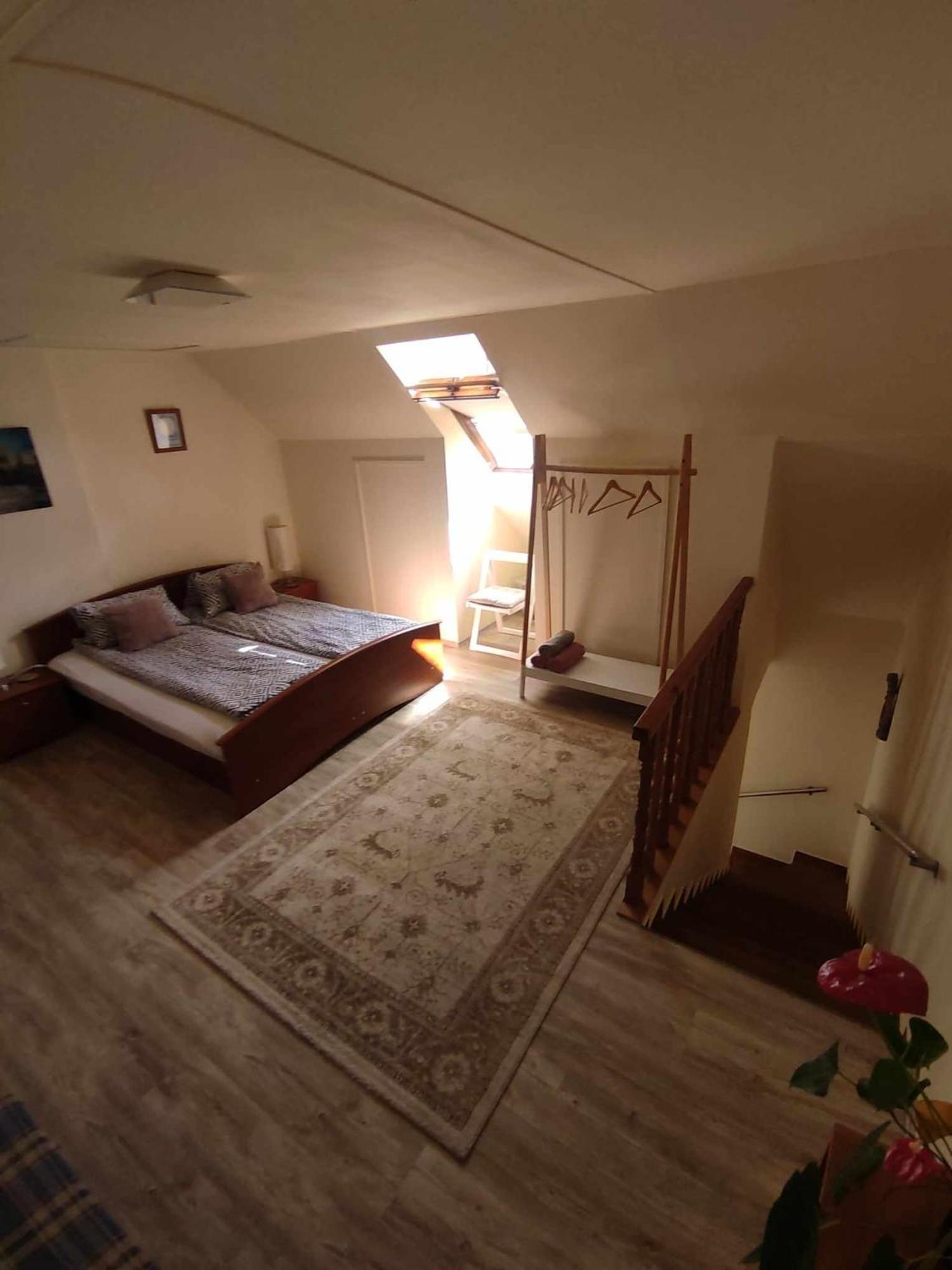 Cehmesterek Apartman エゲル エクステリア 写真