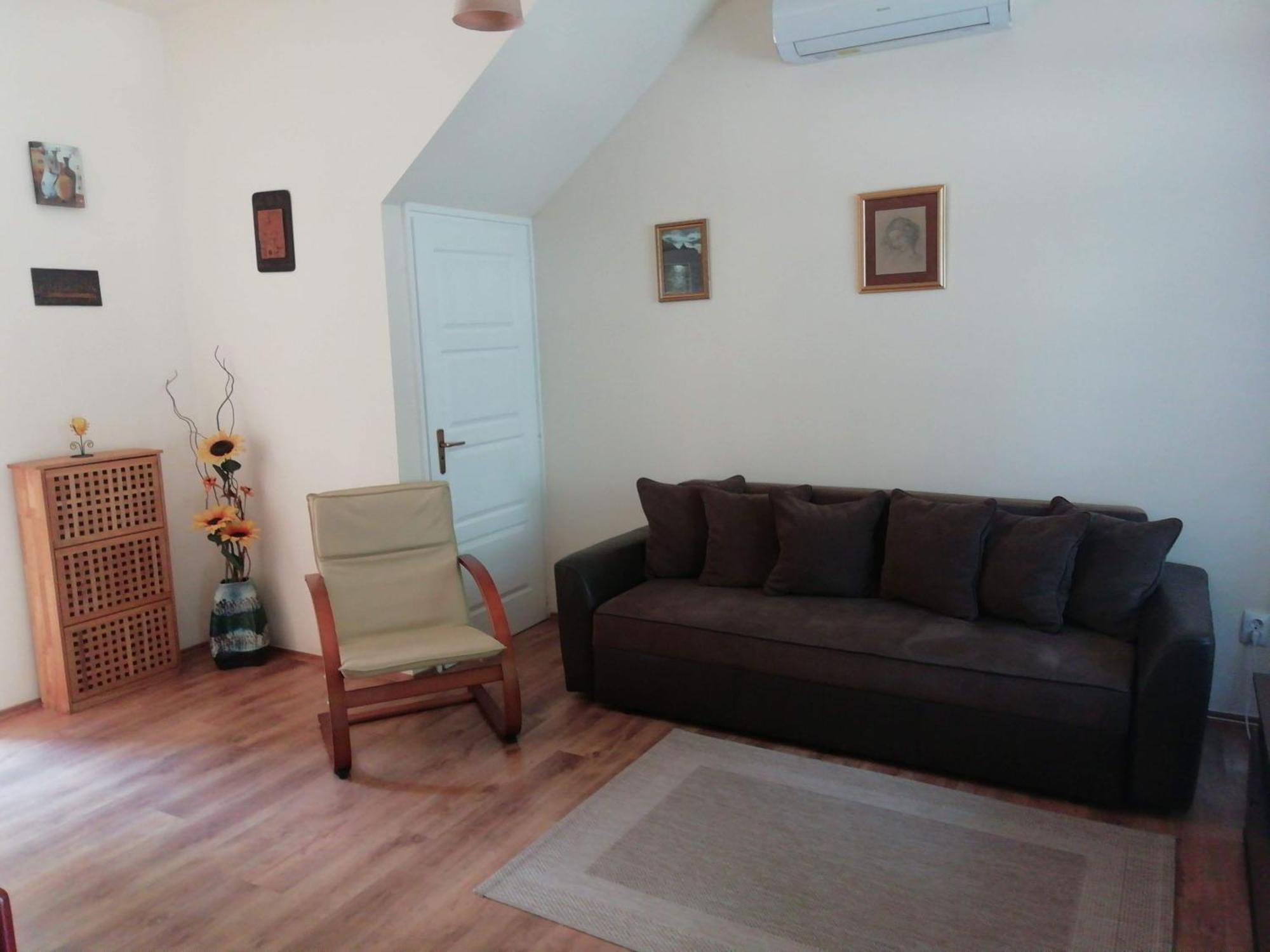 Cehmesterek Apartman エゲル エクステリア 写真