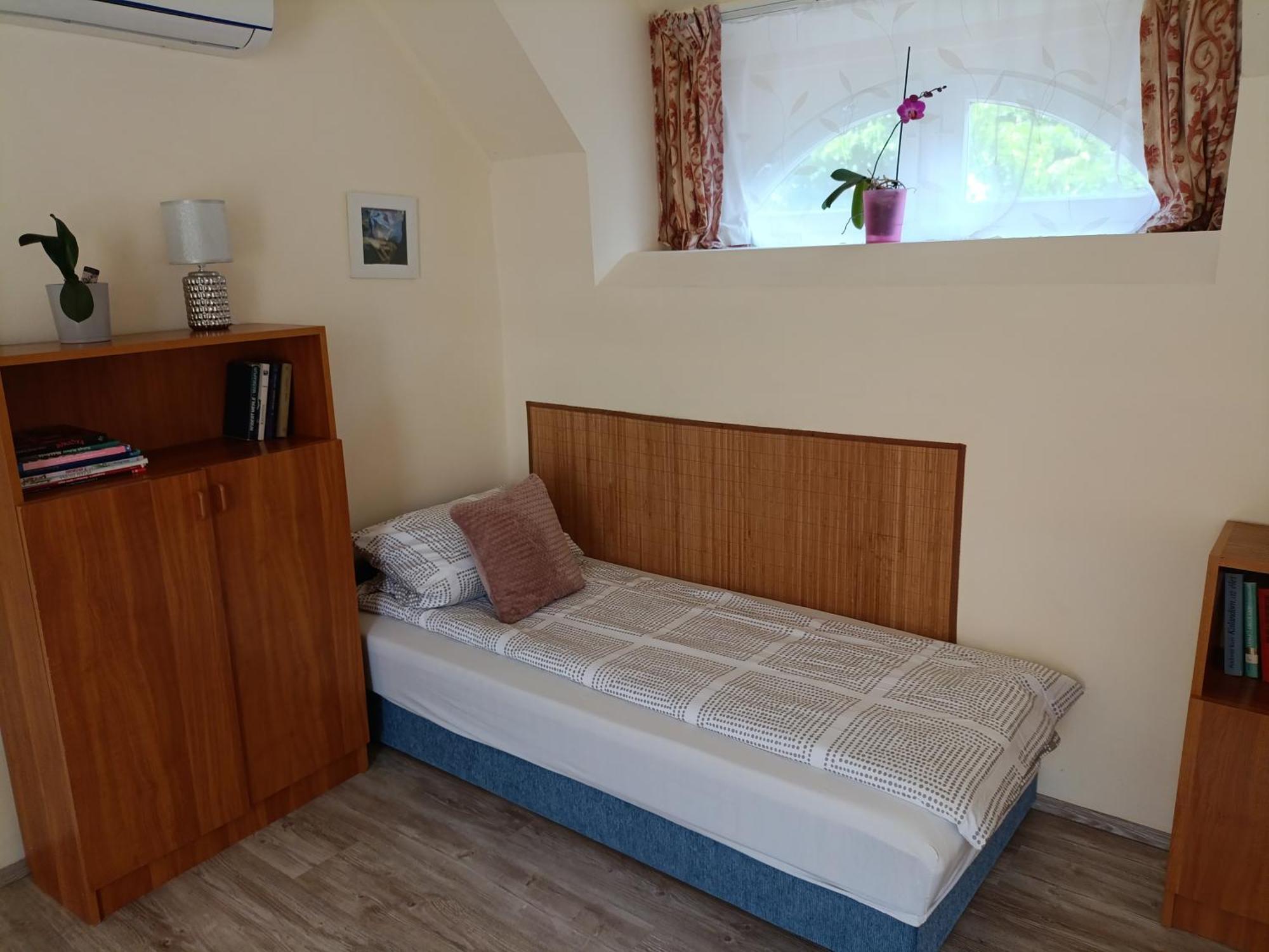 Cehmesterek Apartman エゲル エクステリア 写真