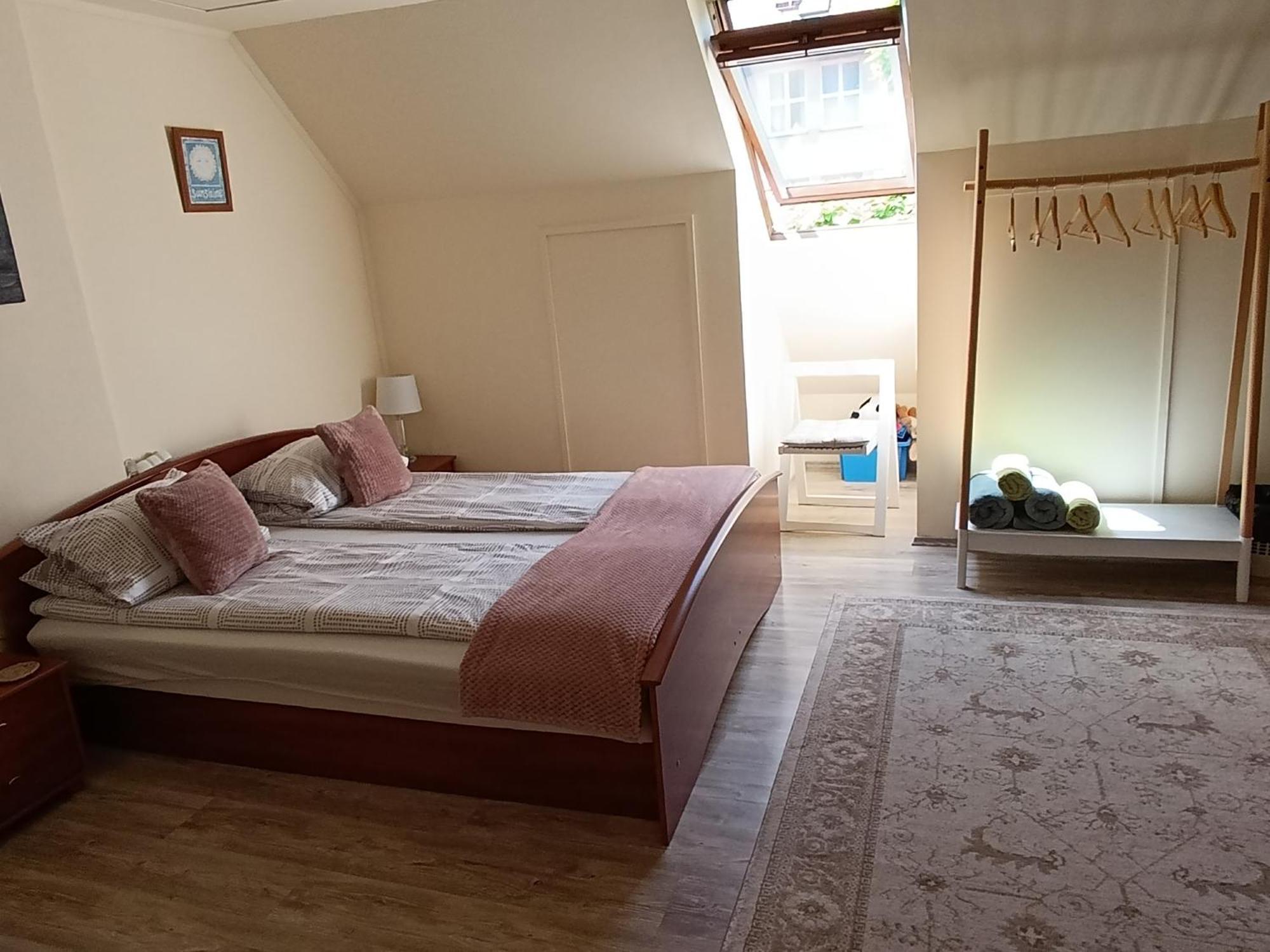 Cehmesterek Apartman エゲル エクステリア 写真